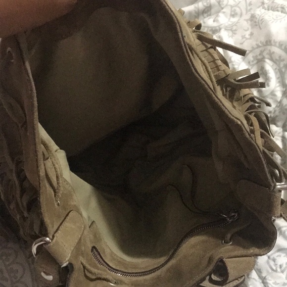 SOLD Gerard Darel indie fringed suede bucket bag - Picture 5 of 5